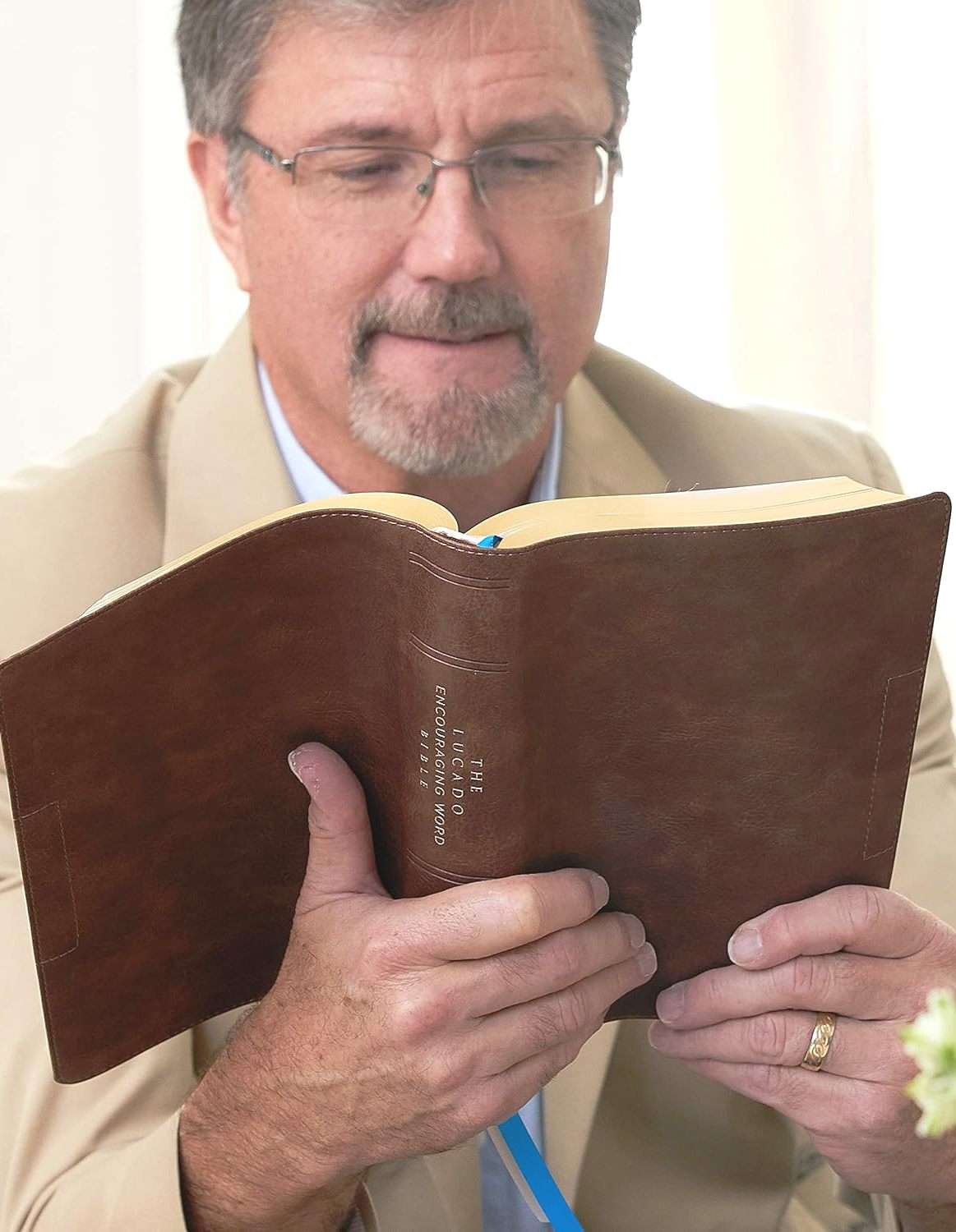 NKJV: The Lucado Encouraging Word Bible: by- Max Lucado: Brown