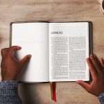 NKJV Super Giant Print Reference Bible: Black Genuine Leather (ISBN:9781400331437) - Image 4