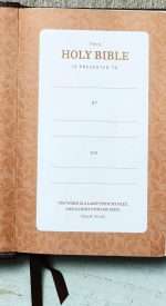 KJV Personal Size Giant Print Reference Bible: Burgundy Leathersoft (ISBN:9780785215523) [24] - Image 3