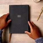 NKJV Super Giant Print Reference Bible: Black Genuine Leather (ISBN:9781400331437) - Image 10