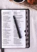 NKJV Super Giant Print Reference Bible: Black Leather Soft With Thumb Index (ISBN:9780785238225) - Image 3