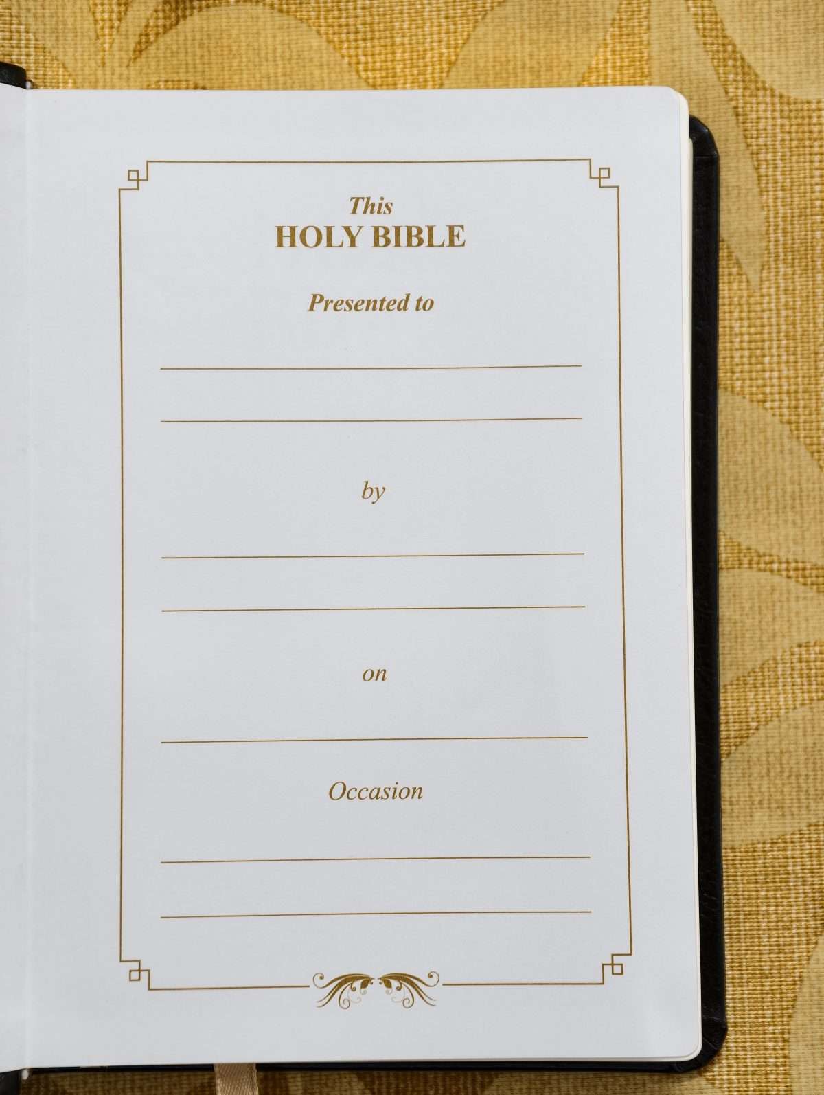NIV Bible Compact Size Burgundy Open Type - BSI (ISBN:9788119796212) - Image 2