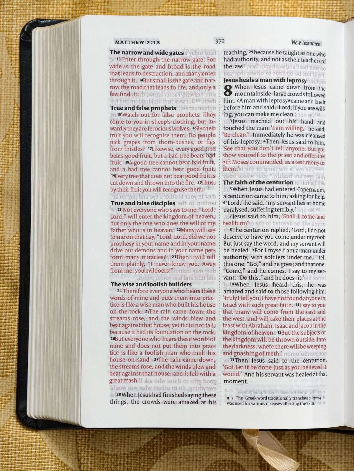NIV Bible Compact Size Burgundy Open Type - BSI (ISBN:9788119796212) - Image 5