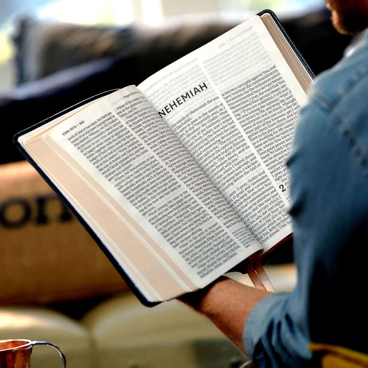NKJV Super Giant Print Reference Bible: Black Leather Soft With Thumb Index (ISBN:9780785238225) - Image 9